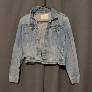 Jean Jacket (Used, Good Condition) size small